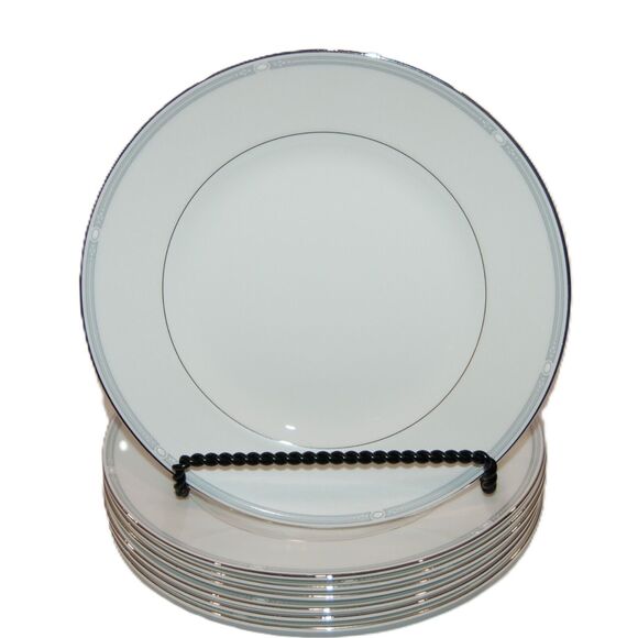 Set Of 7 Wedgwood Notting Hill London Collection Salad Plates  - 8 1/8" Diameter - Picture 1 of 7